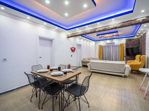 gece  -  Kasım
  | Kalkan İslamlar Balayı Villası: Jakuzili ve Özel Havuzlu Romantik Tatil